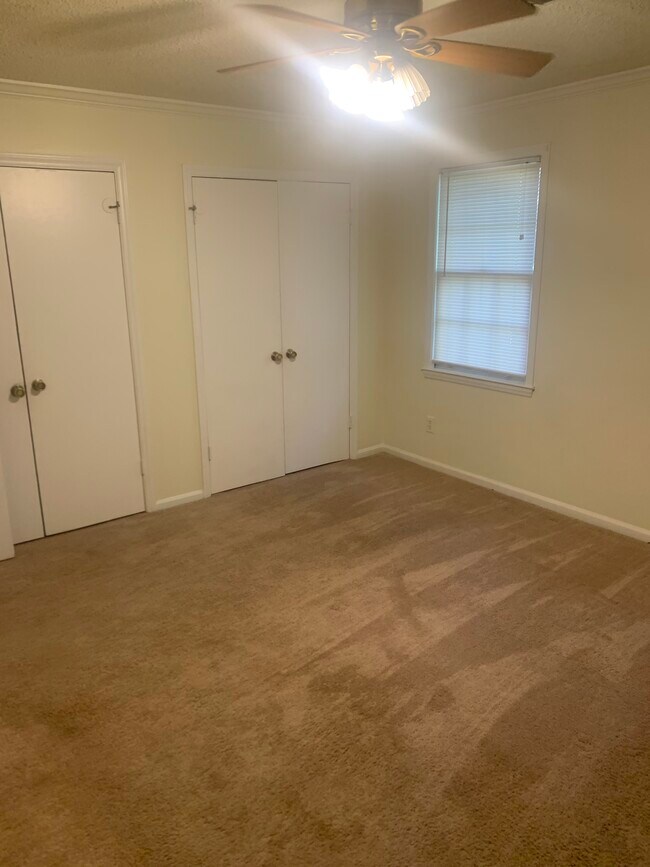 Master Bedroom - 1736 Springwoods Lake Dr