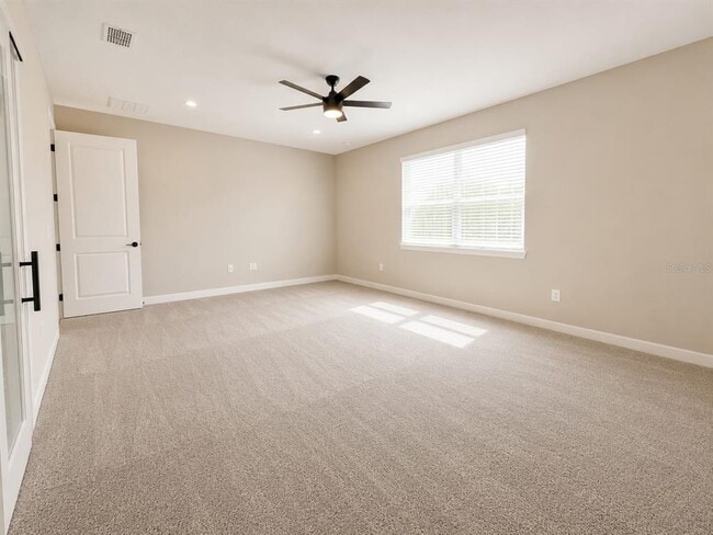 Building Photo - 708 Griffon Ave
