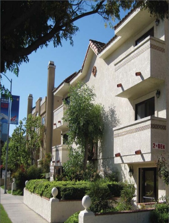 Building Photo - 4143 Cahuenga Blvd