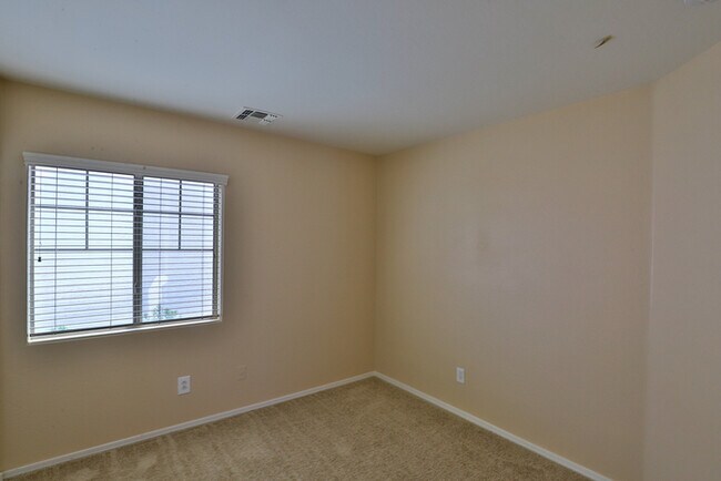Building Photo - 501 N Citrus Ln