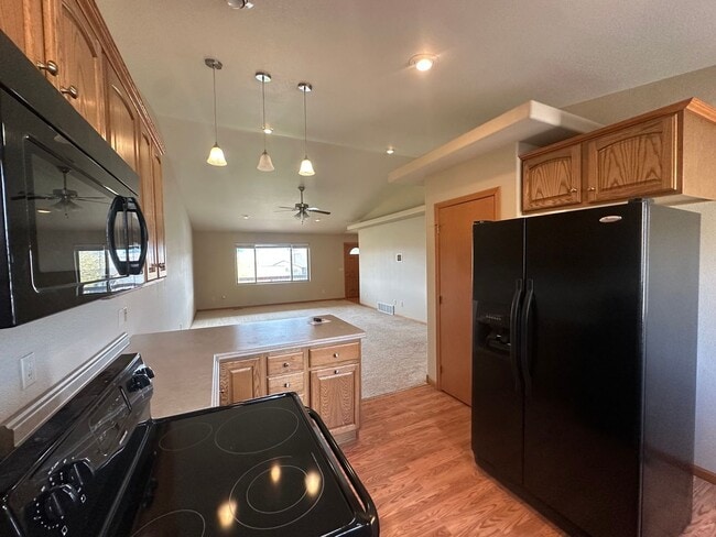 Building Photo - Tranquility