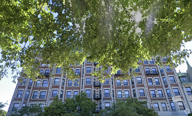 Building Photo - 466 Commonwealth Ave