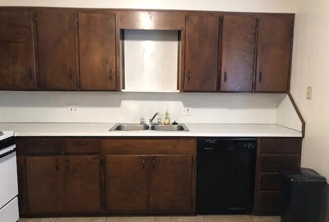 Building Photo - 1516 Kent Ave