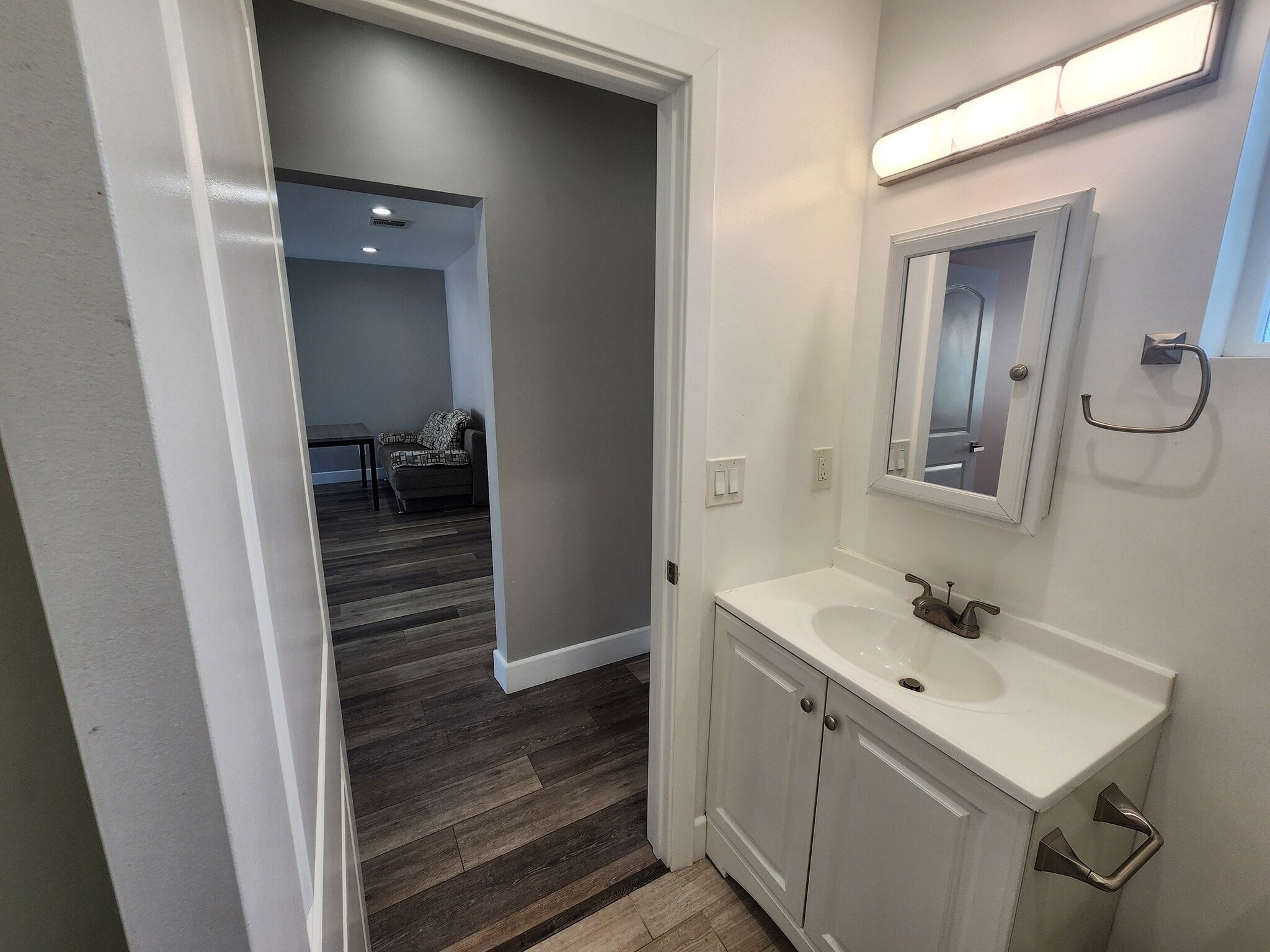 Building Photo - 9309 Dorrington Pl