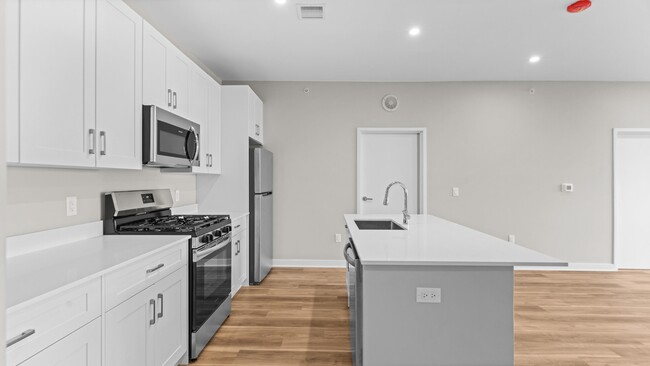 Building Photo - 475 Communipaw Ave