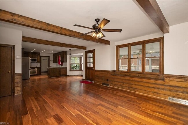 Building Photo - 4125 Duke of Gloucester Dr