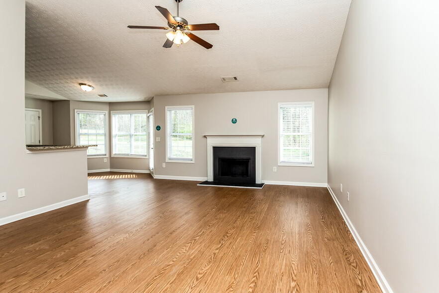 Building Photo - 125 Cheyenne Dr