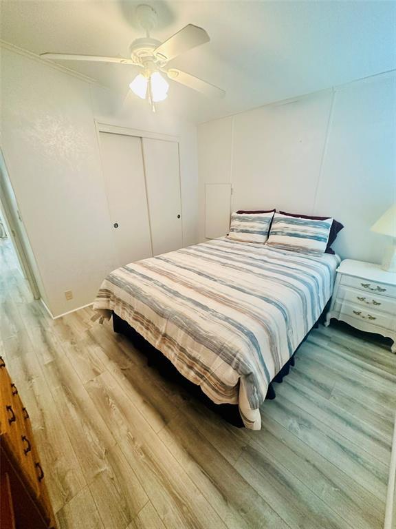 Building Photo - 2305 Bay Dr