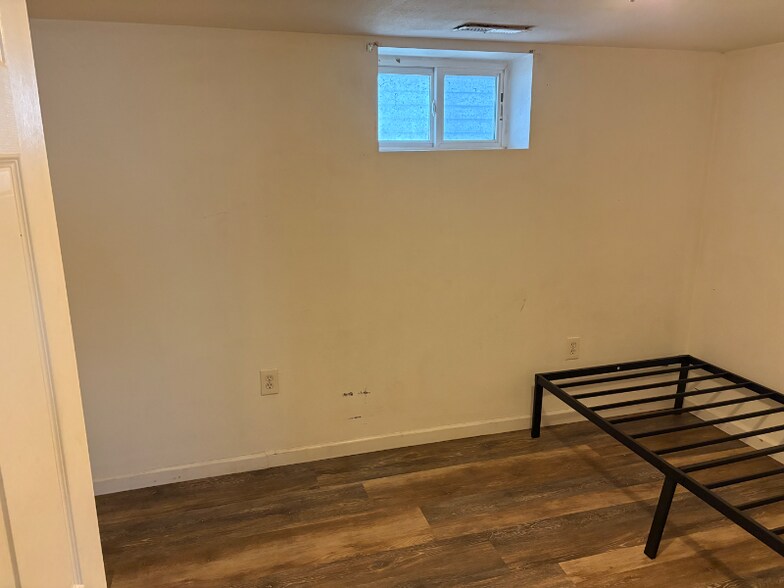 Building Photo - 2115 Alvin St