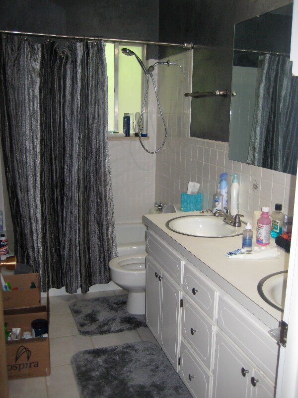 Building Photo - 1121 Ponderosa Dr