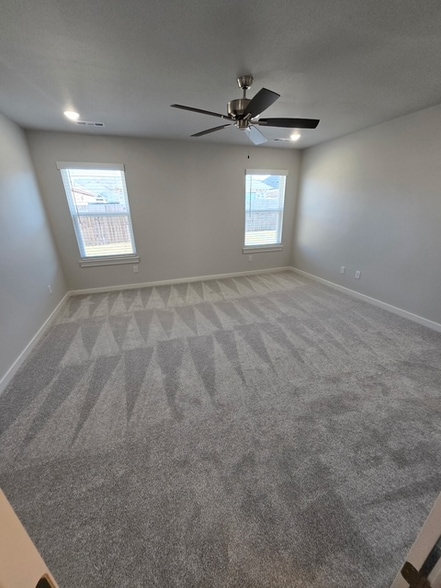 Building Photo - 480 S Benchmark Ln