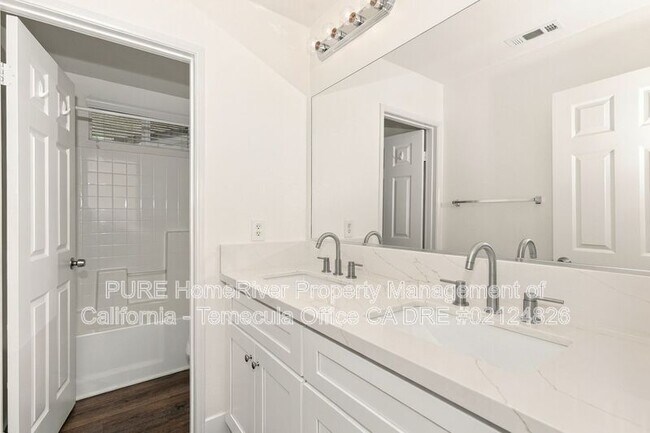 Building Photo - 34111 San Sebastian Ave