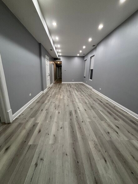 Building Photo - 3130 W Arthington St