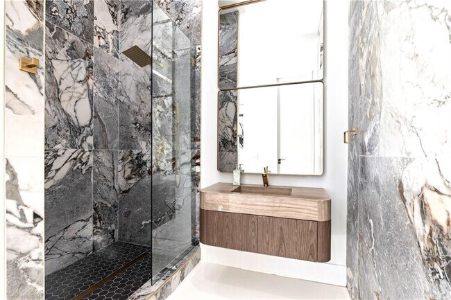 Building Photo - 3600 Lower Roswell Rd