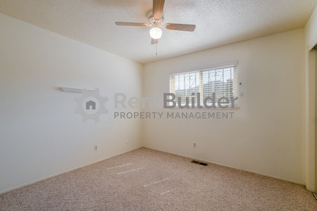 Building Photo - PRICE DROPPED!!!   CALL US TODAY AT (505) 808-6467 TO SCHEDULE A CONVENIENT SHOWING
