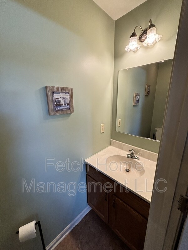 Building Photo - 143 Northwood Ct