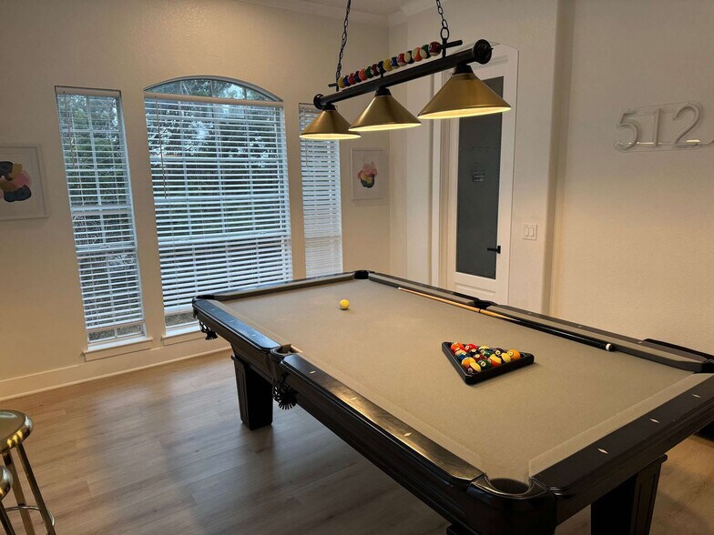 Building Photo - 8902 Feather Hill Rd