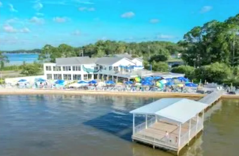 Building Photo - 29 Lighthouse Pointe Blvd