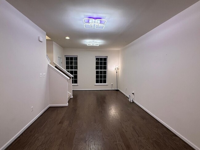 Building Photo - 23910 Catawba Hill Dr