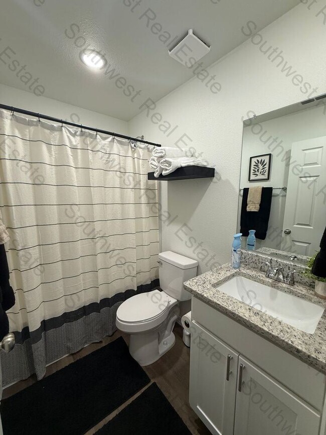 Building Photo - 2105 Bobwhite Ct