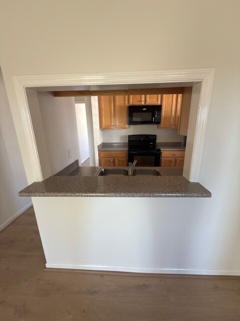 Building Photo - 303 Morning Sun Dr