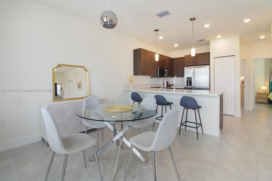 Building Photo - 10300 NW 66th St