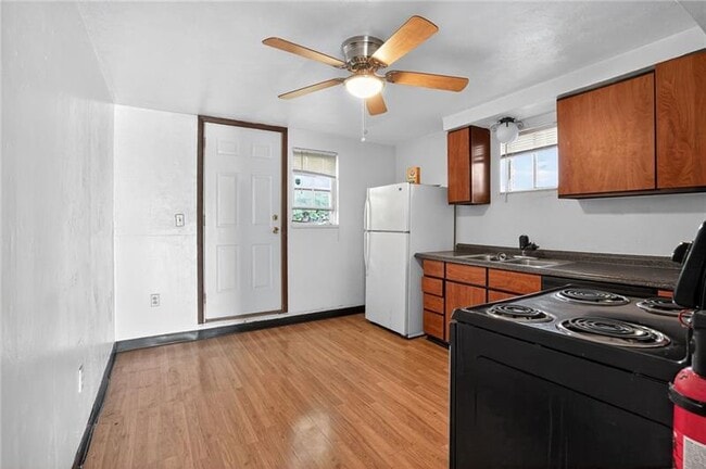 Building Photo - 4034 Murray Ave