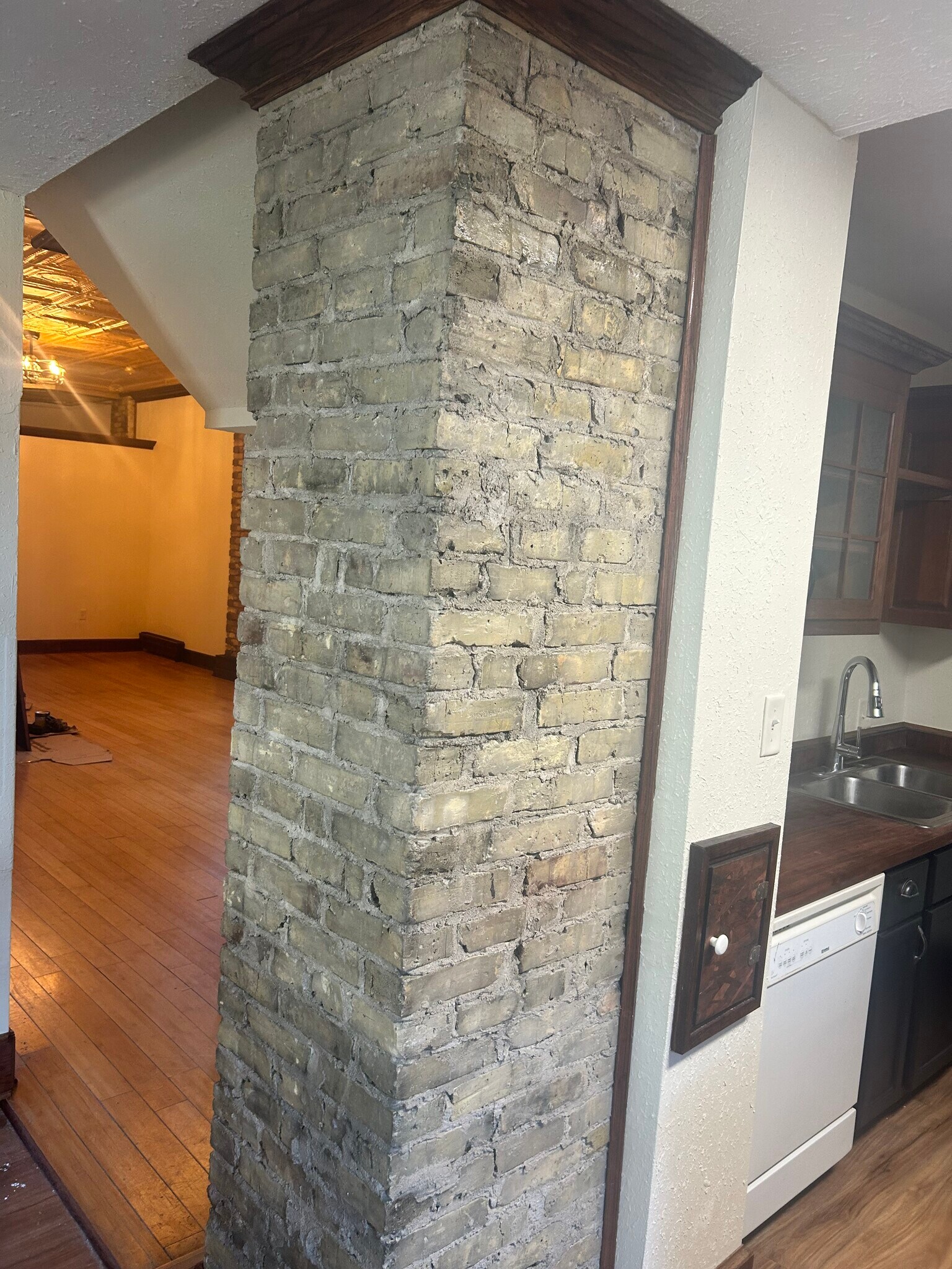 Building Photo - 2079 S 28th St