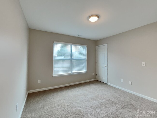 Building Photo - 2820 Wild Poplar Way