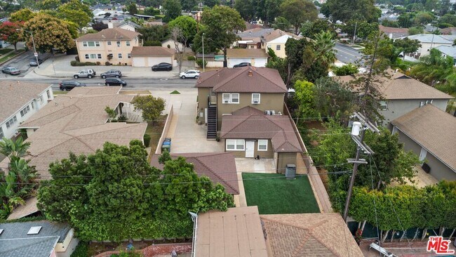 Building Photo - 6311 S La Tijera Blvd