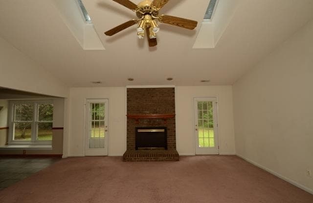 Building Photo - 203 S Carlisle Ct
