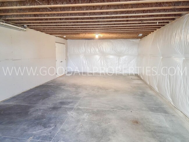 Building Photo - Beautiful 3 Bedroom Ranch!! Wonderful Price for newer construction in Waukee!!!