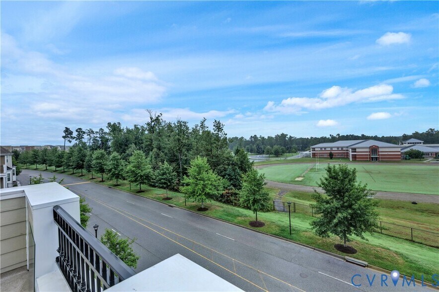 Building Photo - 3900 Liesfeld Pl