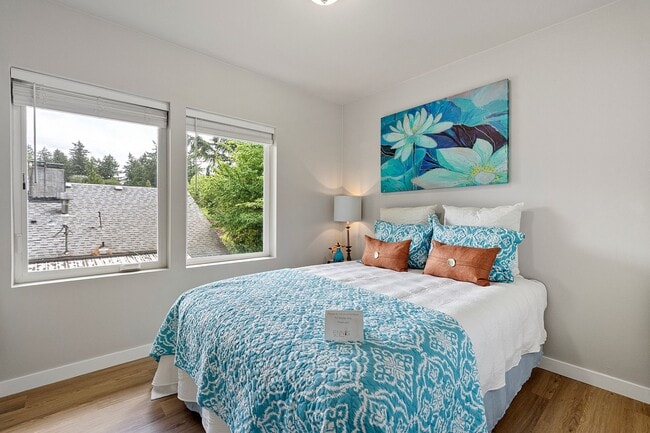 Building Photo - Spacious 4-Bedroom Home in South Capitol O...