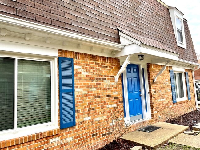 Building Photo - Beautiful 3-bedroom, 2.5-bathroom home