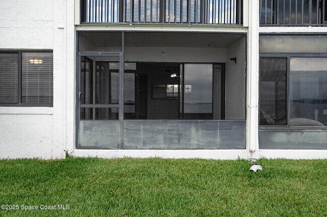 Building Photo - 2469 S Washington Ave