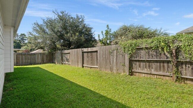Building Photo - 2302 Oakleaf Hills Cir