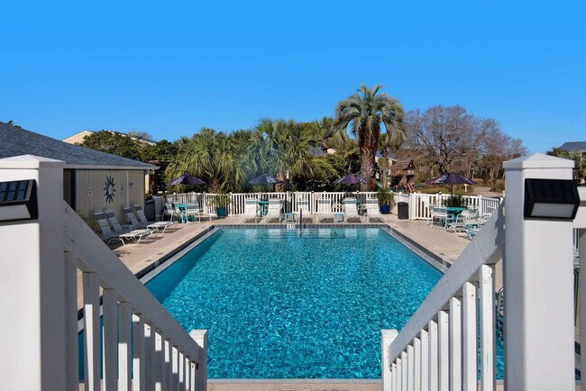 Building Photo - 3795 Scenic Hwy 98