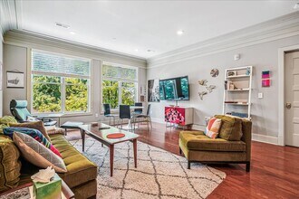 Building Photo - Great Luxury 3 Bedroom 2 Bath on H st NE! Offering half month free rent with a 12 month lease