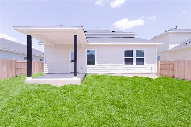 Building Photo - 245 Crystal Brook Dr