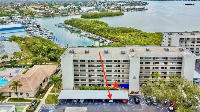 Building Photo - 1328 Pasadena Ave S