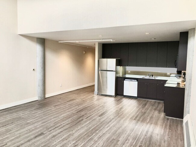 Building Photo - Jack London Square Loft – Newly Renovated, High Ceilings, Prime Location!