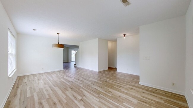 Building Photo - 1029 Lexington Farms Dr