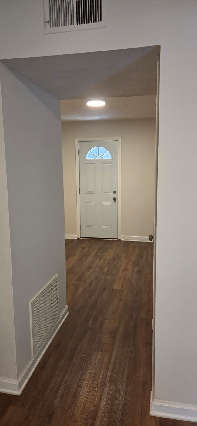 Building Photo - 5506 Estates Ct