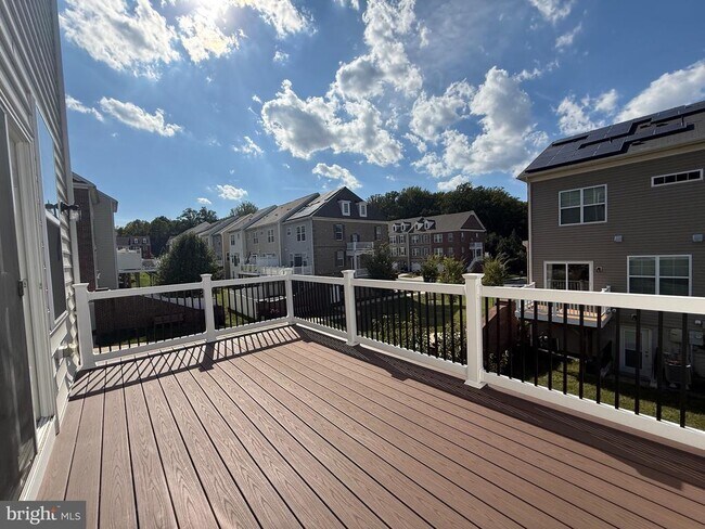 Building Photo - 4721 Six Forks Dr