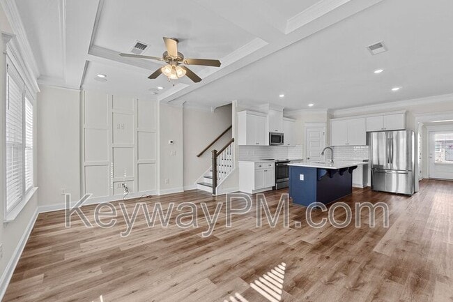 Building Photo - 331 Sumac Trail