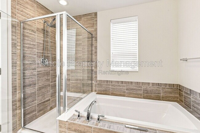 Building Photo - 9004 E 49th Pl