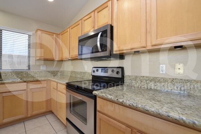 Building Photo - 534 E Ironwood Dr