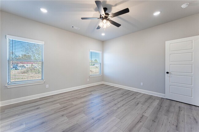 Building Photo - 2312 John W Montgomery Cir