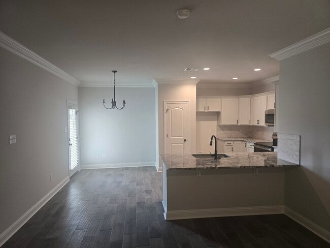 Building Photo - WENDELL IV G in The Cove at Villaggio community offers a 3 bedroom, 2 full bathroom